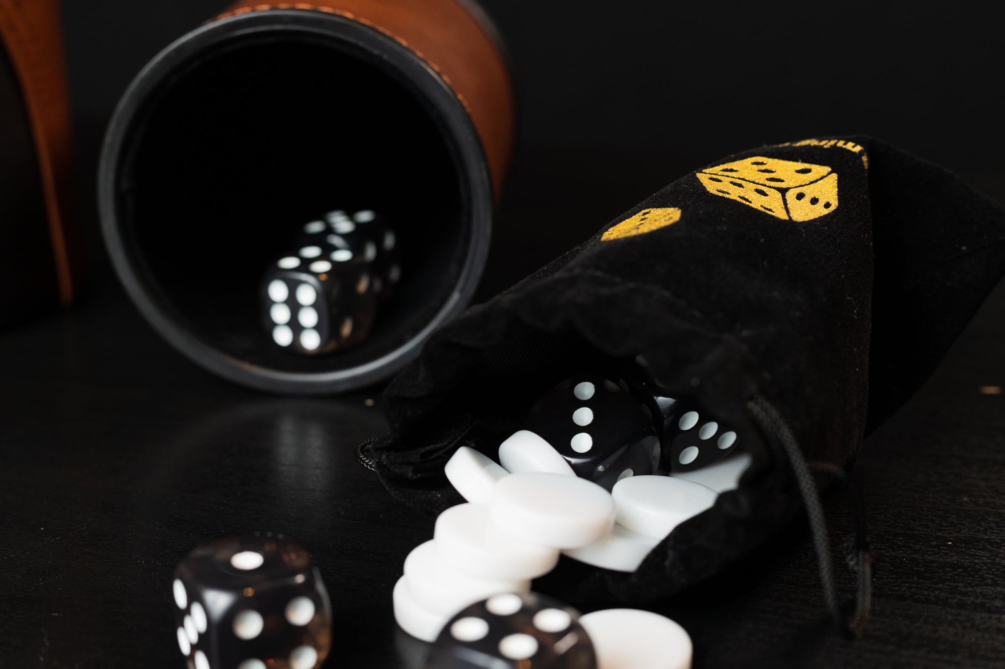 Elite Double Dice Cup Set: The Ultimate Adventure Kit for Gamers